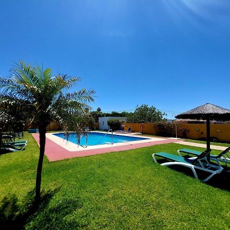Hostal Del Faro โกนิล เด ลาฟรอนเตรา ภายนอก รูปภาพ