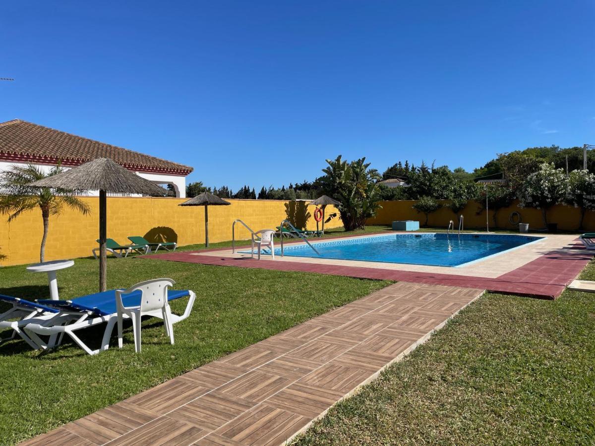 Hostal Del Faro โกนิล เด ลาฟรอนเตรา ภายนอก รูปภาพ